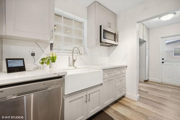 Interior, Kitchen, Stainless Steel Appliances, Wood Texture Flooring
