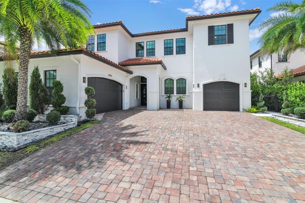 Attached, Exterior, Facade, Spanish Mediterranean
