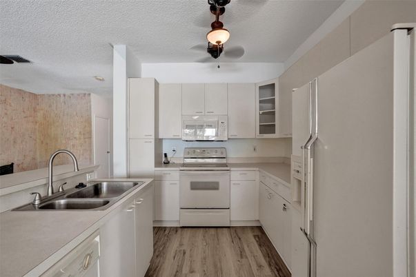 Interior, Kitchen, Wood Texture Flooring