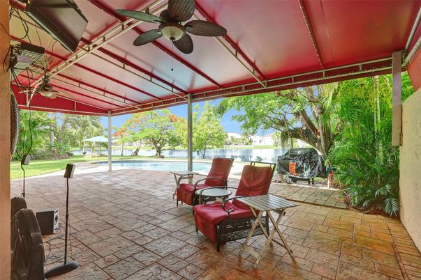 Exterior, Pool, Water