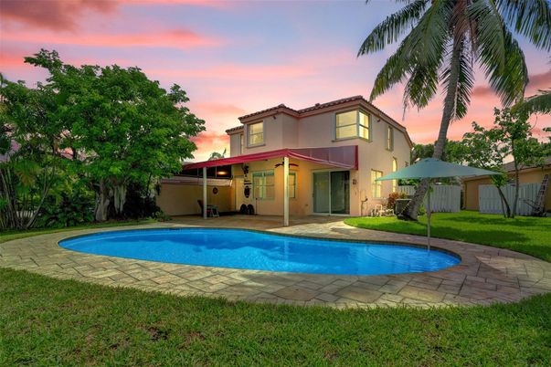 Backyard, Exterior, Pool