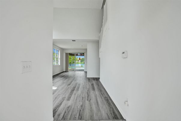 Interior, Recessed Lighting, Wood Texture Flooring