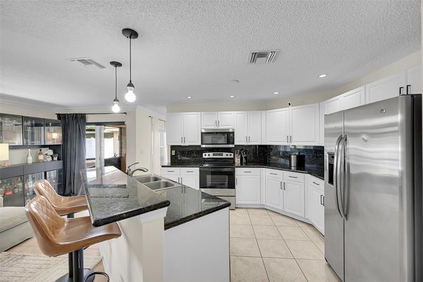 Interior, Kitchen, Pendant Lights, Recessed Lighting, Stainless Steel Appliances