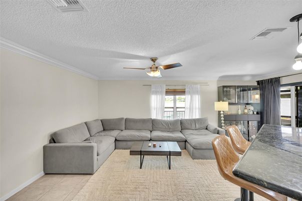 Dining room, Interior, Living room, Pendant Lights
