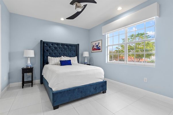 Bedroom, Interior, Recessed Lighting