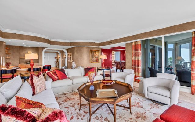 Dining room, Interior, Living room, Recessed Lighting