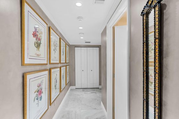 Interior, Marble, Recessed Lighting