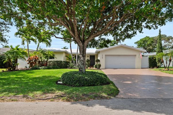 Attached, Backyard, Exterior, Facade, Ranch