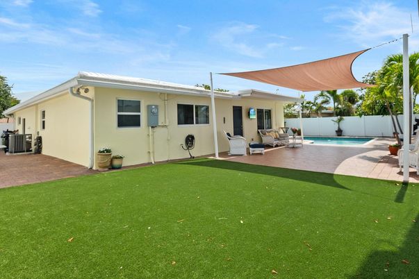 Backyard, Exterior, Pool