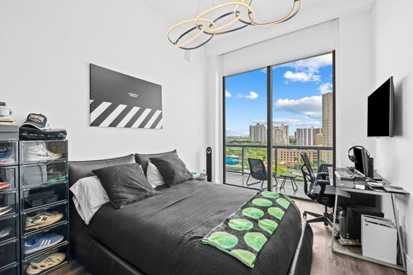 Bedroom, Home Office, Interior, Pendant Lights, Wood Texture Flooring