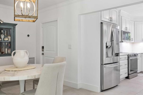 Dining room, Interior, Kitchen, Stainless Steel Appliances
