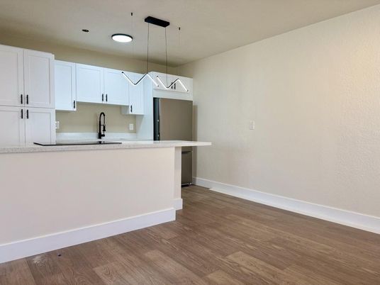 Interior, Kitchen, Pendant Lights, Recessed Lighting, Wood Texture Flooring