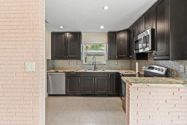 Interior, Kitchen, Recessed Lighting