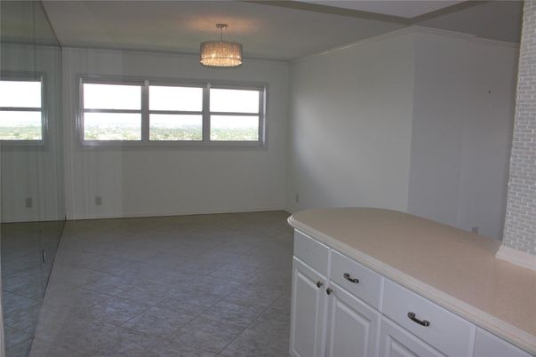 Chandelier, Empty room, Interior