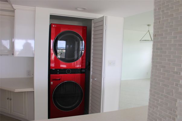 Interior, Utility Closets, Washer