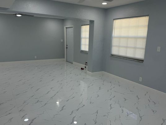 Empty room, Interior, Marble, Recessed Lighting