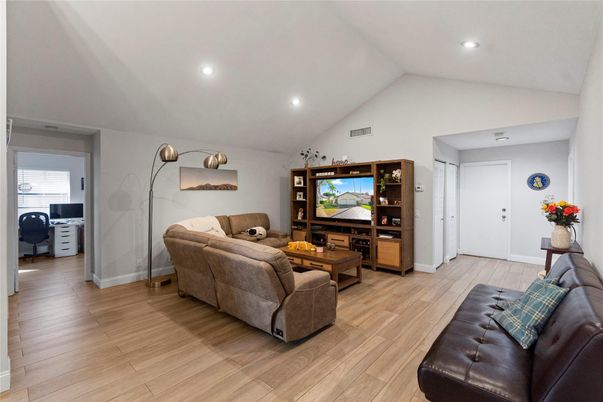 Interior, Living room, Recessed Lighting, Wood Texture Flooring