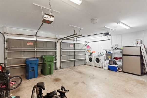 Garage, Interior, Washer