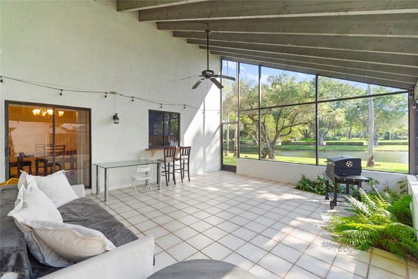 Interior, Sun Room, Wooden Beams