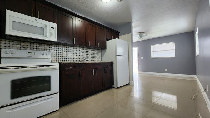 Empty room, Interior, Kitchen