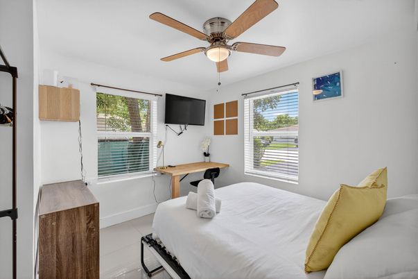 Bedroom, Home Office, Interior