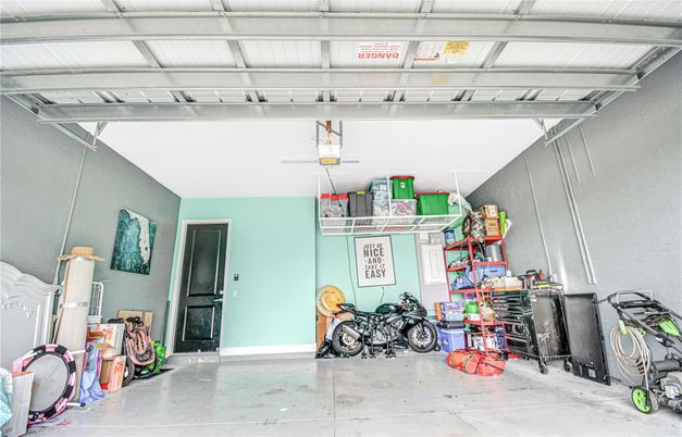 Garage, Interior