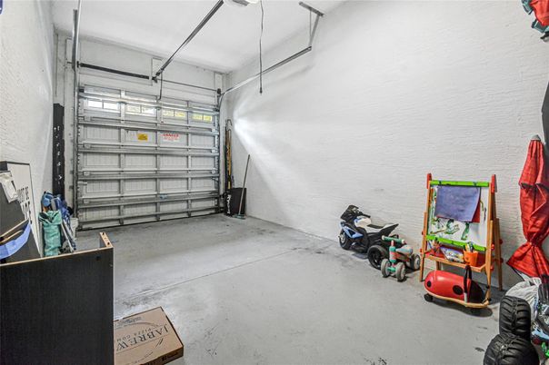 Garage, Interior