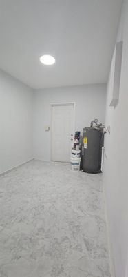 Empty room, Interior, Marble, Recessed Lighting
