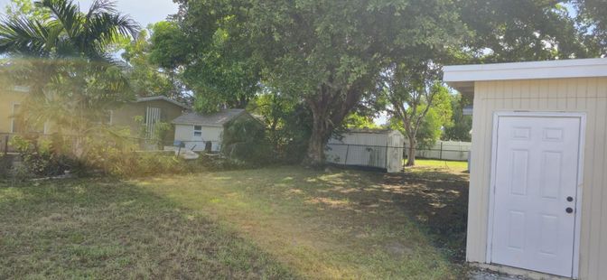 Backyard, Exterior