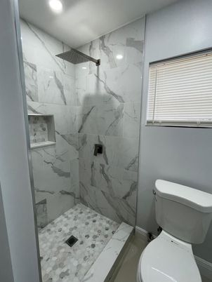 Bathroom, Interior, Marble Walls, Recessed Lighting