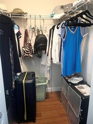Interior, Walk-in Closets, Wood Texture Flooring