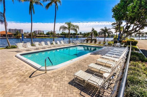 Exterior, Pool, Water