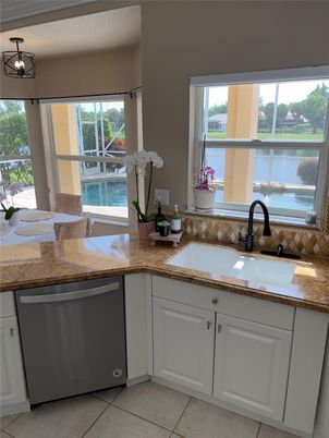 Interior, Kitchen, Water