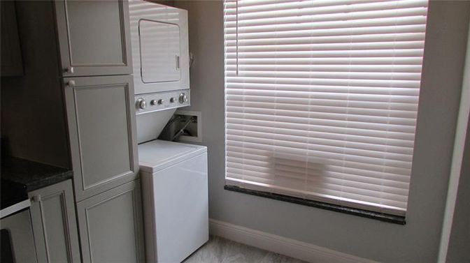 Interior, Utility Closets, Washer, Wood Texture Flooring