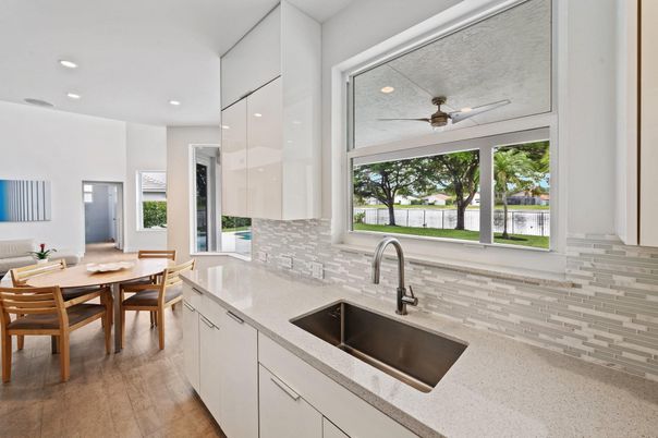 Dining room, Interior, Kitchen, Recessed Lighting