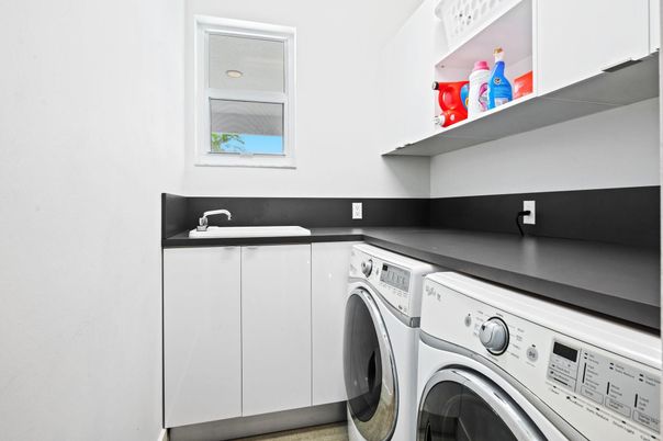 Interior, Washer