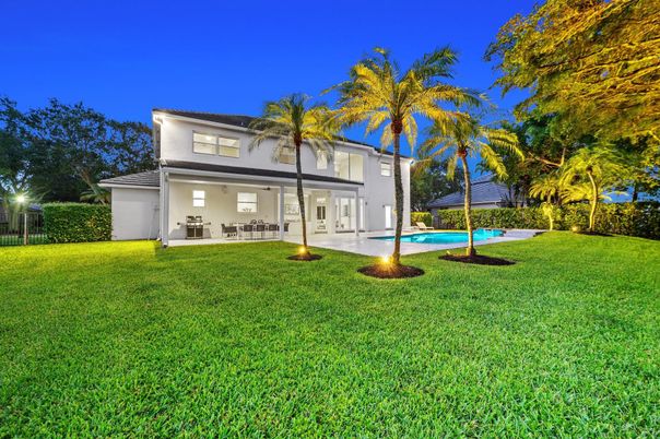 Backyard, Exterior, Pool