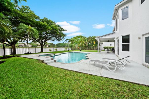 Backyard, Exterior, Pool