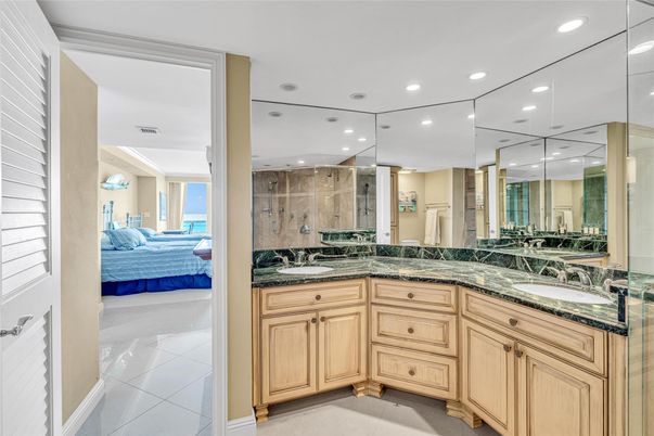 Bathroom, Bedroom, Dual Sink Vanities, Glass Shower, Interior, Recessed Lighting