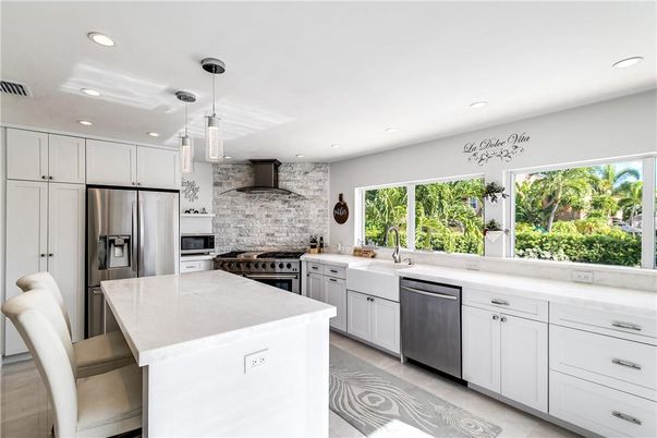Interior, Kitchen, Pendant Lights, Recessed Lighting, Stainless Steel Appliances