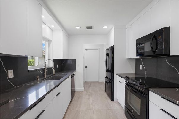 Interior, Kitchen, Recessed Lighting
