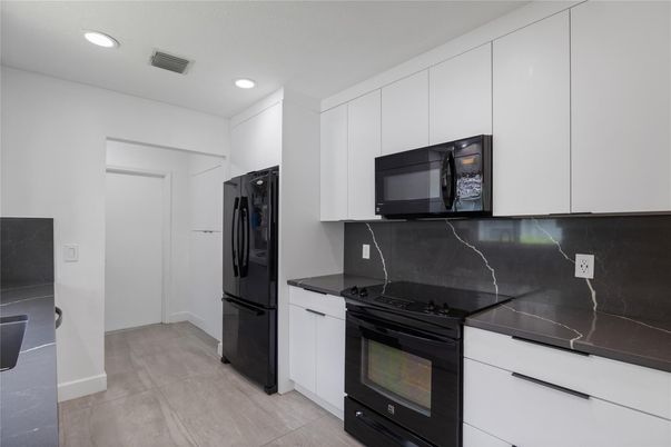 Interior, Kitchen, Recessed Lighting