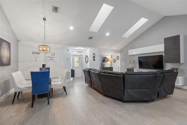 Dining room, Interior, Living room, Pendant Lights, Recessed Lighting
