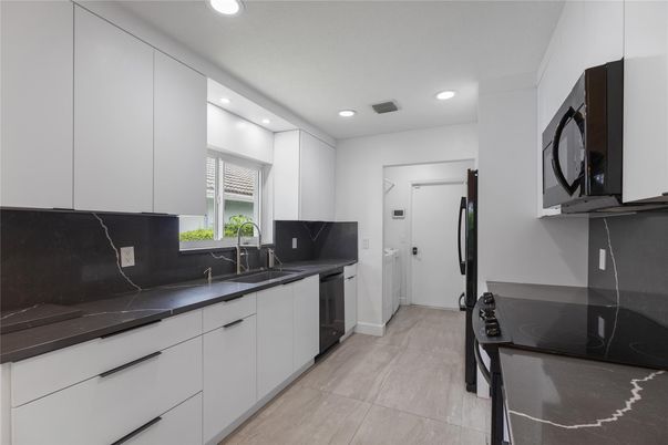 Interior, Kitchen, Recessed Lighting