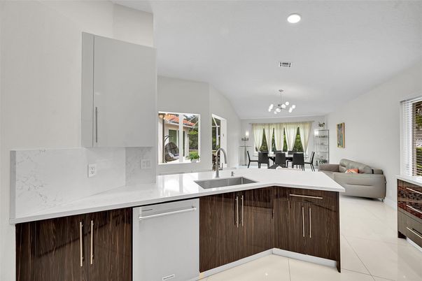 Dining room, Interior, Kitchen, Living room, Pendant Lights, Recessed Lighting