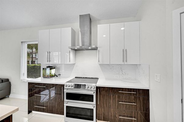 Interior, Kitchen, Stainless Steel Appliances