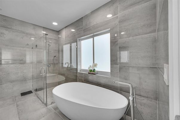 Bathroom, Free Standing Baths, Glass Shower, Interior, Recessed Lighting