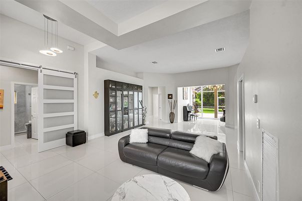 Interior, Living room, Marble, Pendant Lights