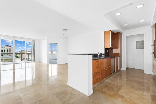 Interior, Kitchen, Pendant Lights, Recessed Lighting