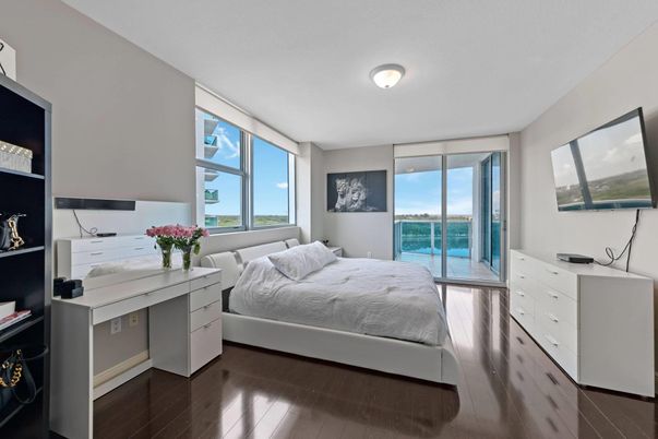 Bedroom, Interior, Water, Wood Texture Flooring